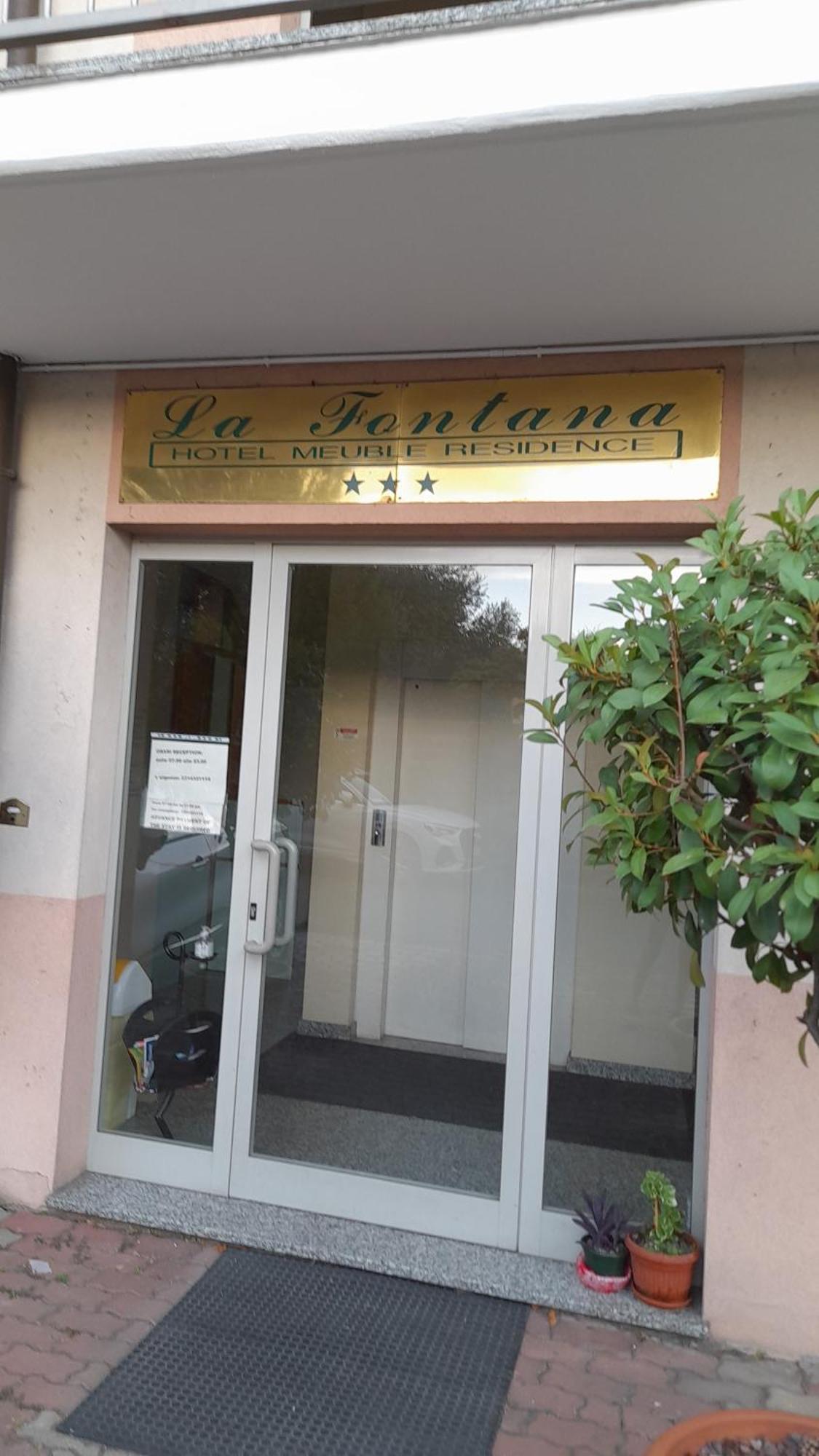 Hotel Residence La Fontana Mariano Comense Buitenkant foto